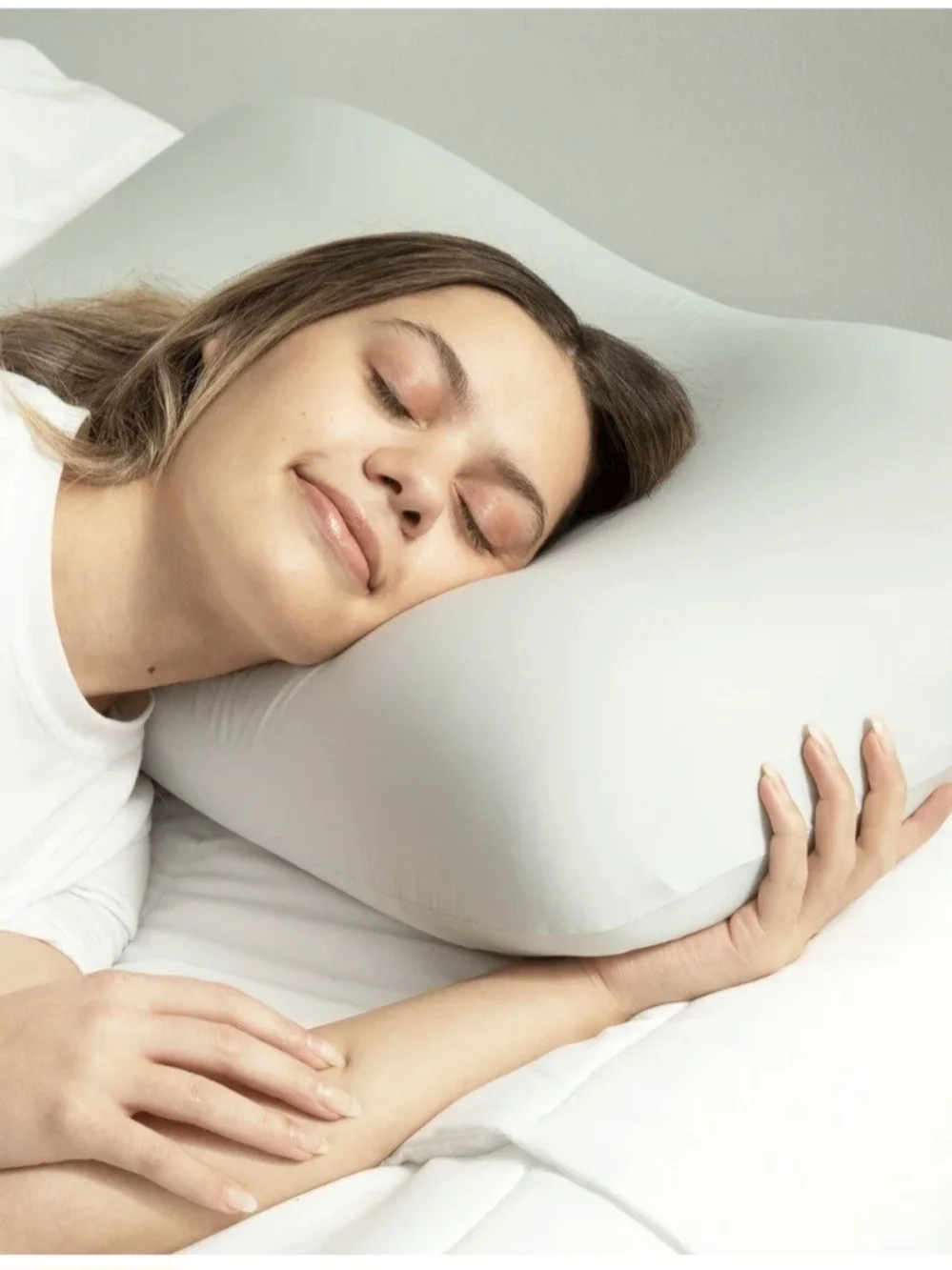 Cushion Lab Deep Sleep Contour Pillow